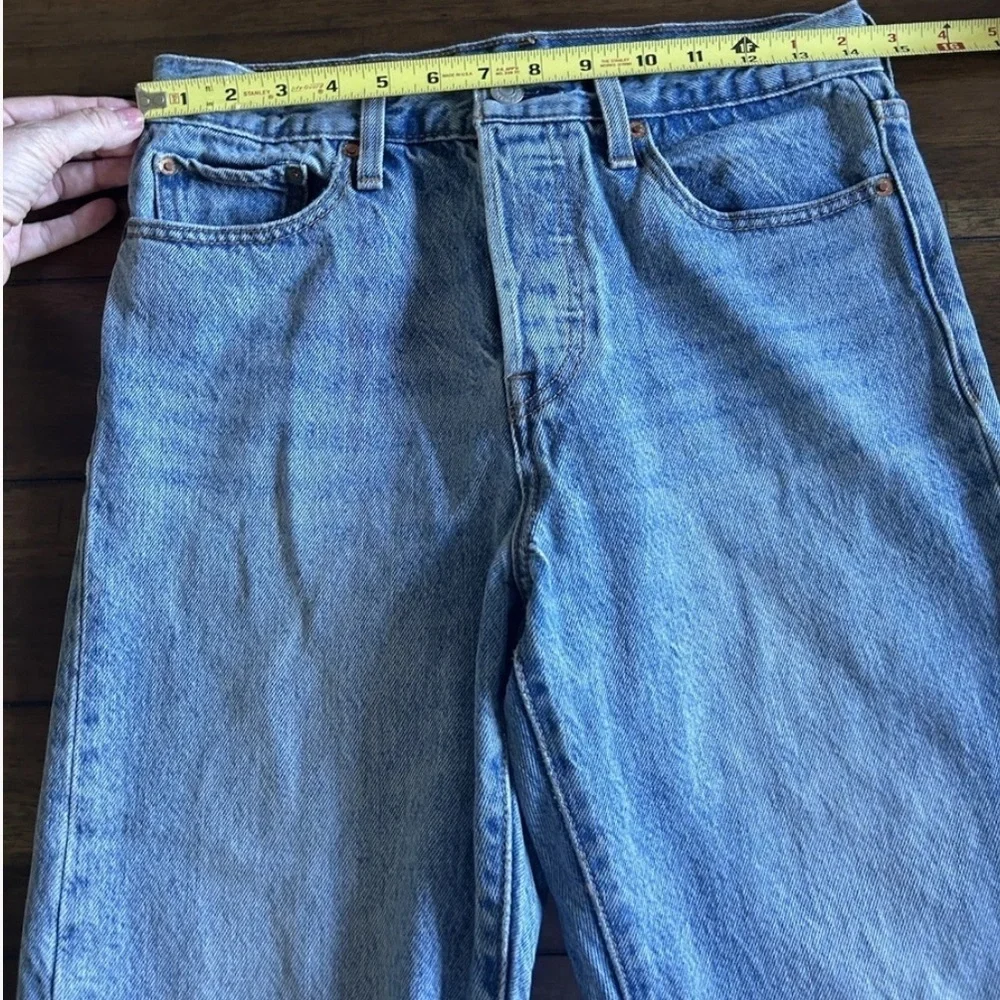 Levi’s Premium Wedgie Raw Hem Button Fly High Rise Straight Leg Jeans Size 27